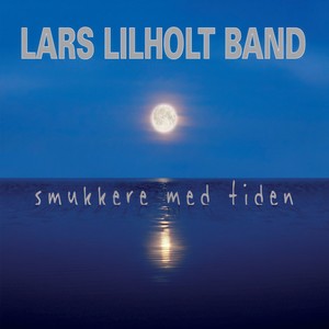 Vi Lever Jo i Lånte Fjer