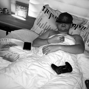 Purple in Foaie (Explicit)