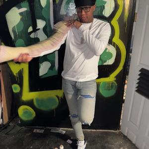 VONOFF1700. LOVE MYSELF (feat. DCG BROTHERS) (Explicit)