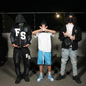 Walk Down (feat. BandzRollaxk, SiriRollaxk & Tana Rollaxk) (Explicit)