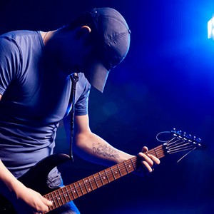 不要谁来可怜我的