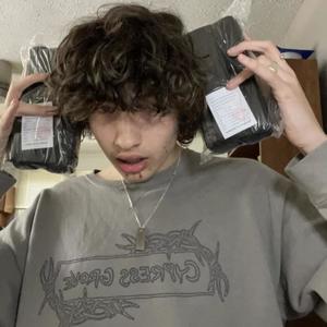 grapes (glaive) (Explicit)