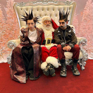 nails done (Explicit)