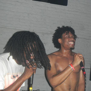 Gl4 Flow 2 (feat. tonytwochoppas) (Explicit)