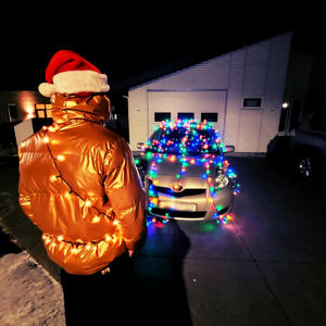 Kóngur í desember (feat. Högni Jökull Atlason) (Explicit)