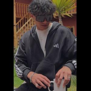 Explicit (feat. Jeuz)