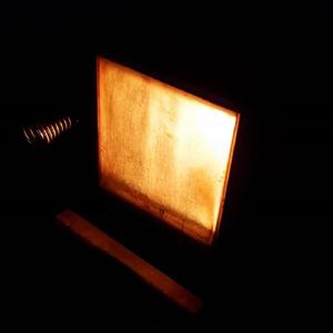 Syön lihapullii saunas