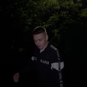 SNU TYLKO TROCHĘ (Explicit)