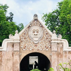 Biarkan Orang Berkata Apa