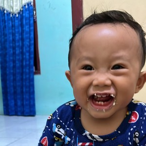 bertahan meski perih