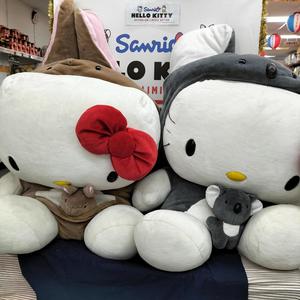 silver chain (Explicit)