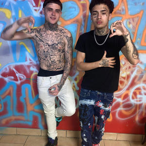 Love Poetry (feat. Vendetta2x) (Explicit)