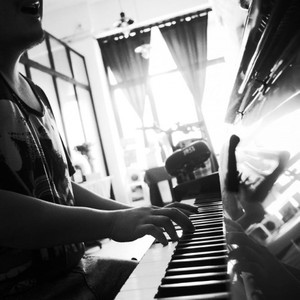 梁凡 - 首阳山的雨