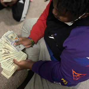 Runners (feat. Dd0 & Bbaby) (Explicit)