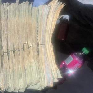 Call my granny (feat. Bigm0neyquis) (Explicit)