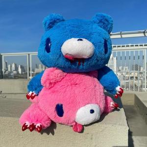 this girl is making me go schizo