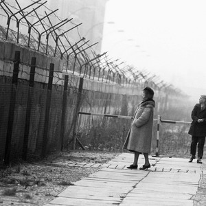 Auferstanden aus Ruinen