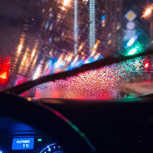 city lights blur (feat. Julian Beyhl) (Explicit)