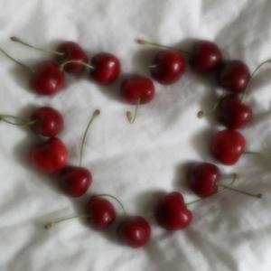 Sweet cherry (feat. Z.o.d.i.a.c)