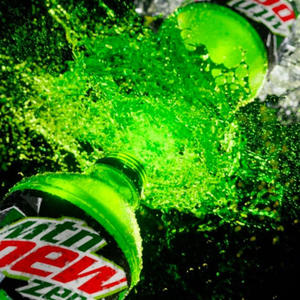 Mountain dew (feat. E-ric, Myfaultej & Kpeeski) (Explicit)