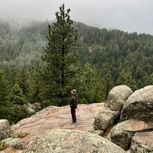 Don't Turn Around (feat. trav!) (Explicit)