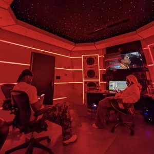 OMW PT. 2 (feat. Ray Vaughn) (Explicit)