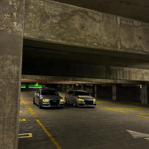 RUN IT UP! (feat. Hey Damian!) (Explicit)