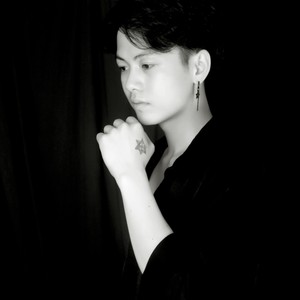 她的眼睛会唱歌