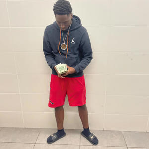 Ryn flow (feat. Nellyosama, Richyncam & Kingoppluhjay) (Explicit)