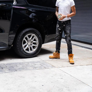 LOOKING 4 CHARLES (Explicit)