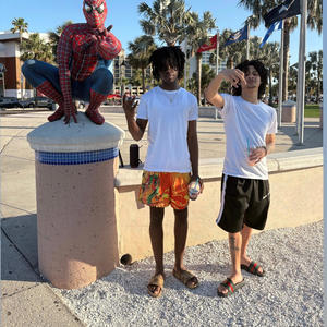 Glitch4DaTwitch (Explicit)