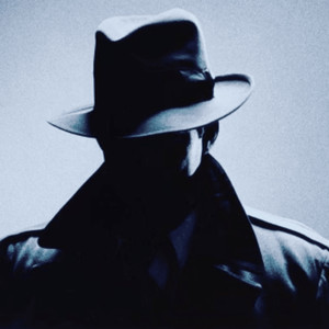 Femme Fatale (feat. loopgarden)