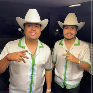 Pura Adrenalina En Vivo Desde TX (feat. Los Dos De TamulipaS) (En vivo)