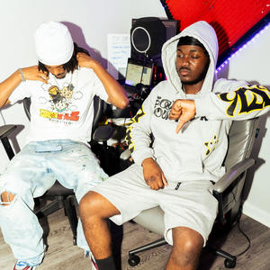WHITE TOES (feat. StarAmir!) (Explicit)