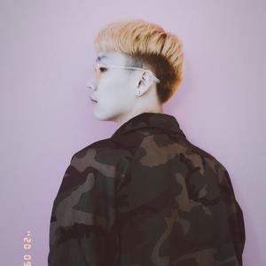 独行侠+爱如潮水+说散就散+他 (翻自 YKEY)