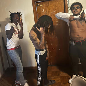 Ona Blocc Rn (feat. DoloDuece) (Explicit)