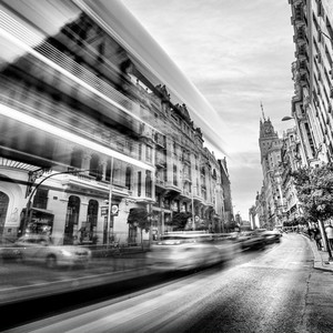 mientras suena el jeros