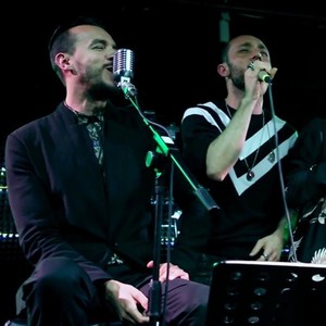 Geçti Dost Kervanı