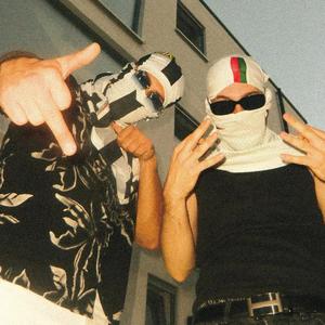 SALVA23 - Panigale (feat. Qinho) (Explicit)