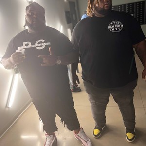 PRESSURE (feat. Mangoo) (Explicit)