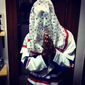 trendinn (feat. barii) (Explicit)