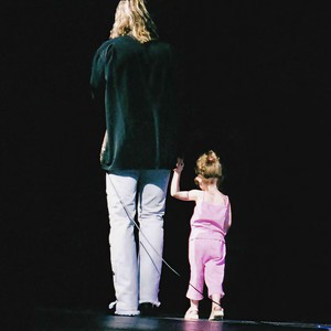 Noah Cyrus - Noah (Stand Still)