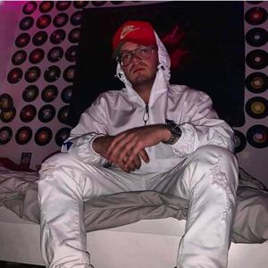 Là pour rester (feat. Nada) (Explicit)