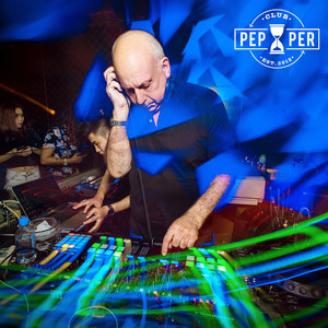 Daniel Miller @Pepper Club (Live)