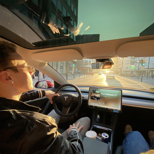 Tesla (Lifestyle: L²) (Explicit)