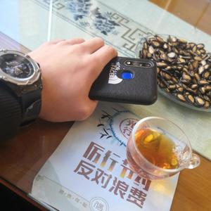 忘了她吧