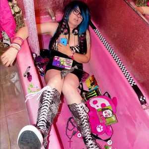 Sendin' Picz! (Explicit)