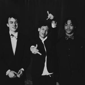 BIG PROBLEM (feat. Dønny Darko) (Explicit)