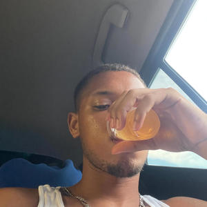 Onna star......... (Explicit)