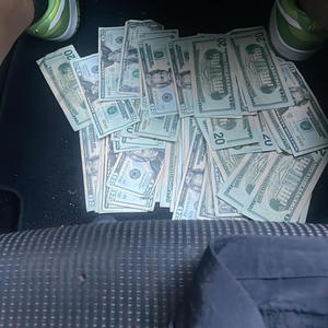 Detroit flow (feat. Regomerta) (Explicit)